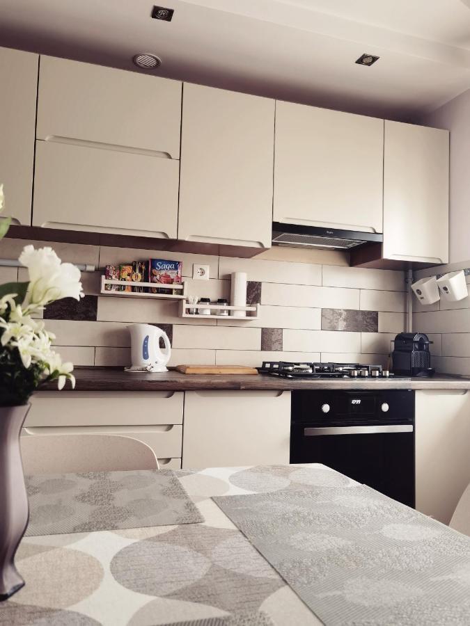 Lujzi Apartman Eger Exteriér fotografie