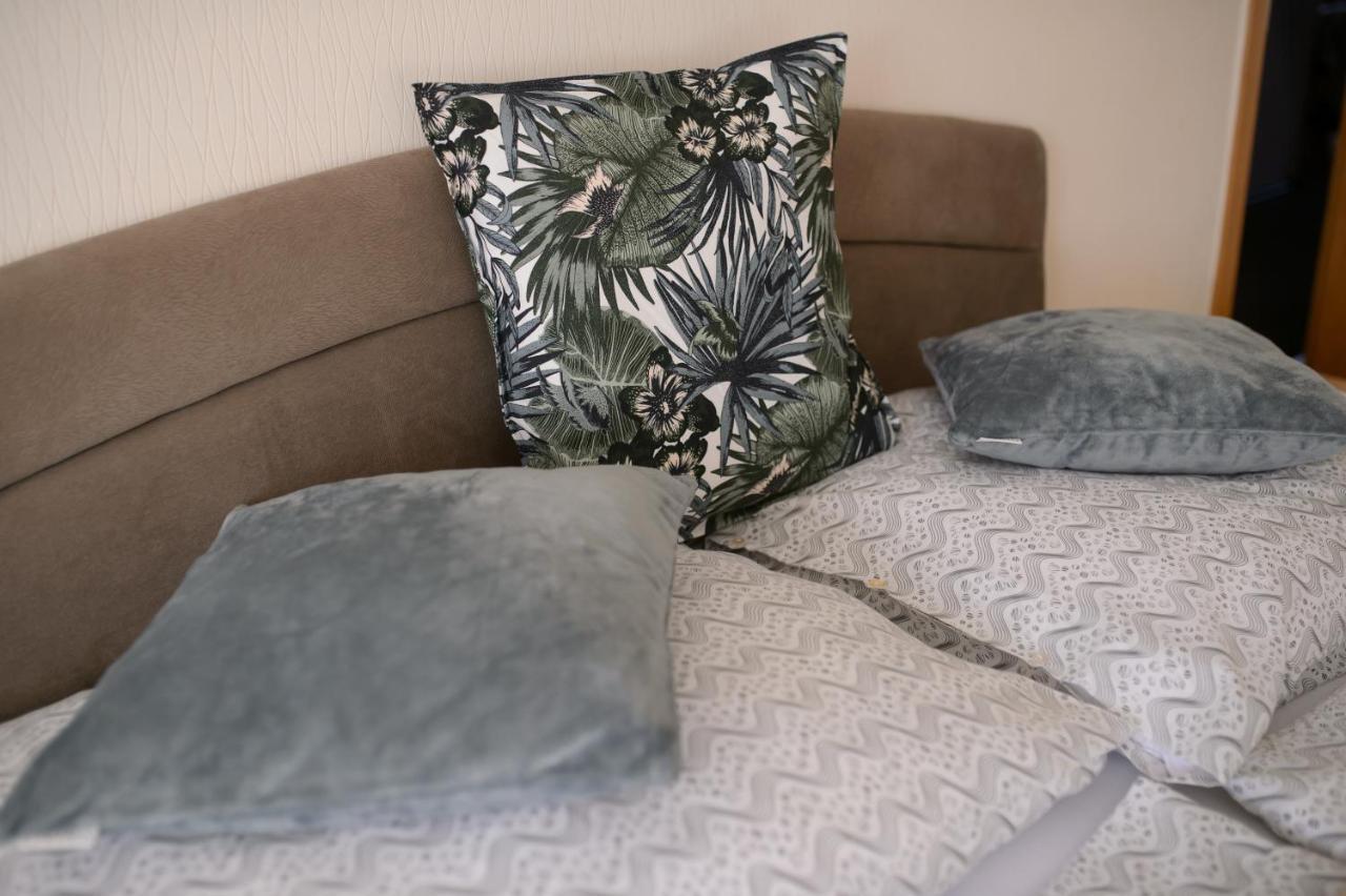 Lujzi Apartman Eger Exteriér fotografie